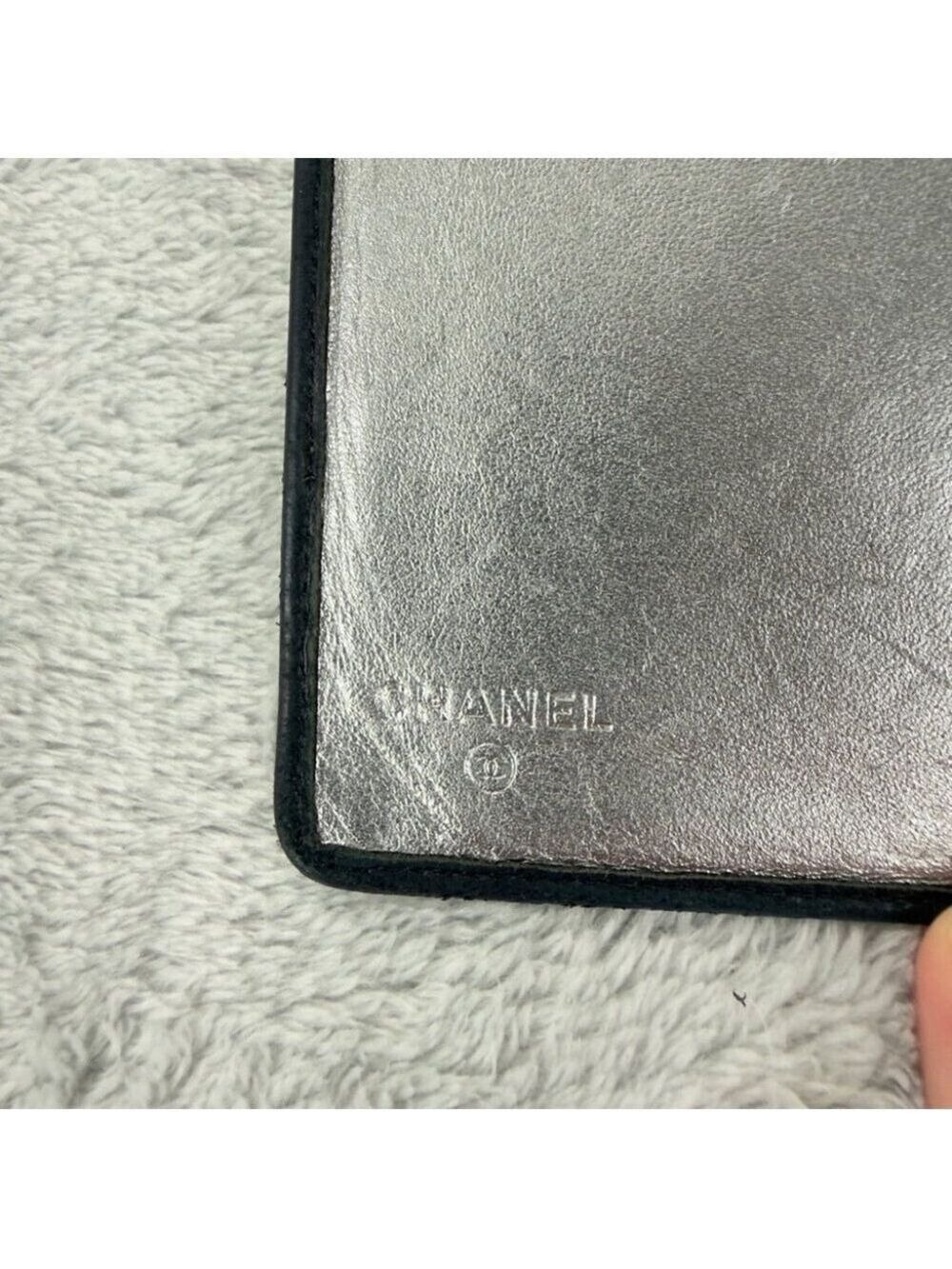 Chanel Black Leather Bifold Wallet Embroidered - Picture 14 of 16